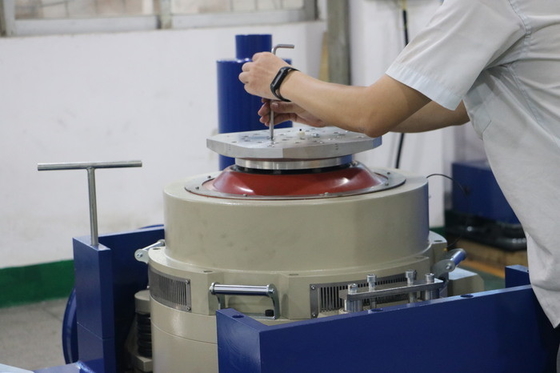 Uji Getaran Sinusoidal Tabel Getaran Elektromagnetik Untuk Baterai Lithium