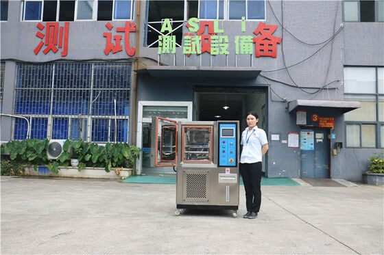 Kamar kecil dengan suhu dan kelembaban konstan