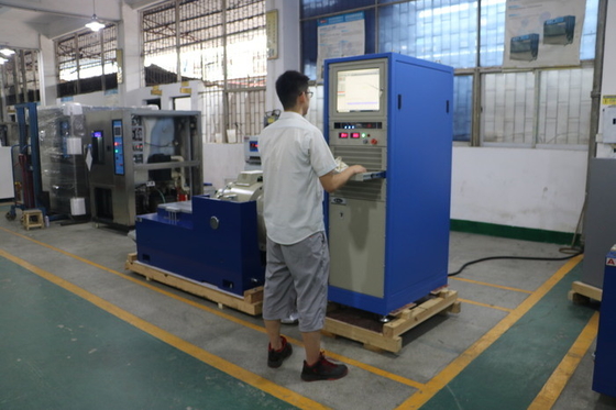 3 - 3000Hz 20000N Alat Uji Getaran Elektromagnetik Untuk Suku Cadang Elektronik