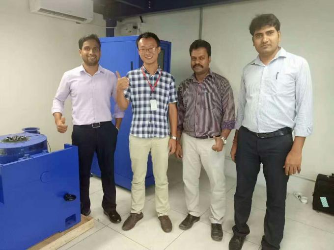 Berjalan di Ruang Uji Kelembaban Suhu Lingkungan 10